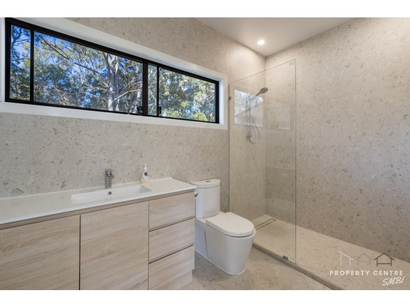 2 Victoria Avenue, Russell Island QLD 4184