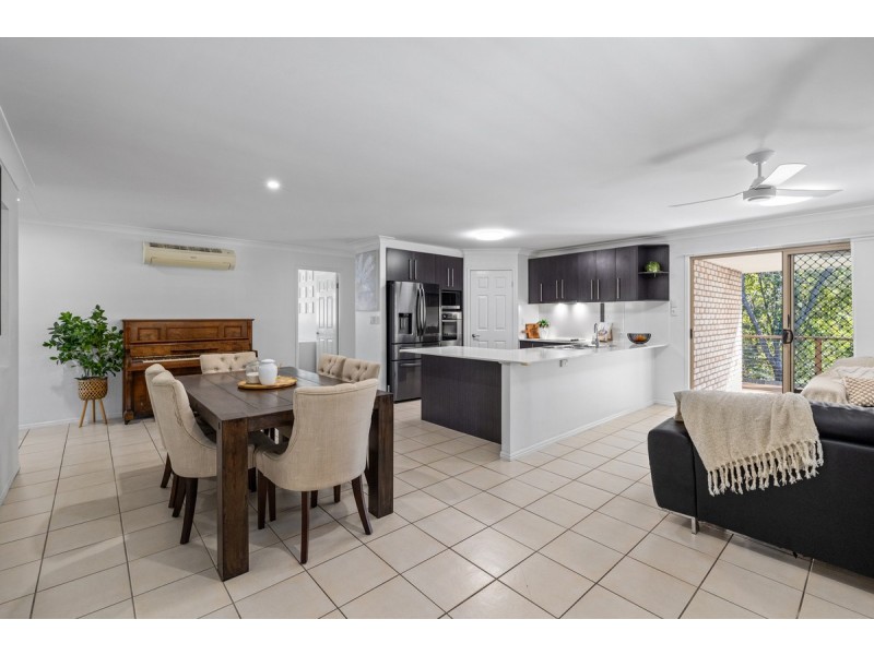 13 Portland Parade, Redland Bay QLD 4165
