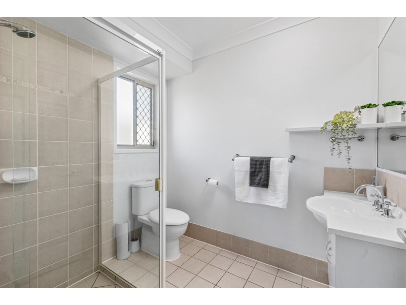 13 Portland Parade, Redland Bay QLD 4165