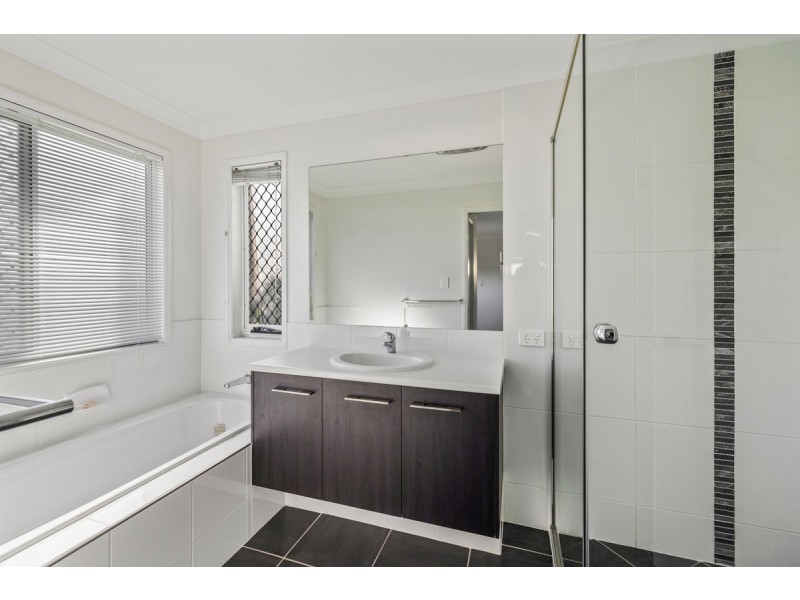 11 Kiama Circuit, Thornlands QLD 4164