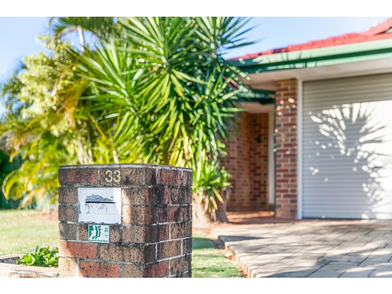 33 Seagull Street, Victoria Point QLD 4165