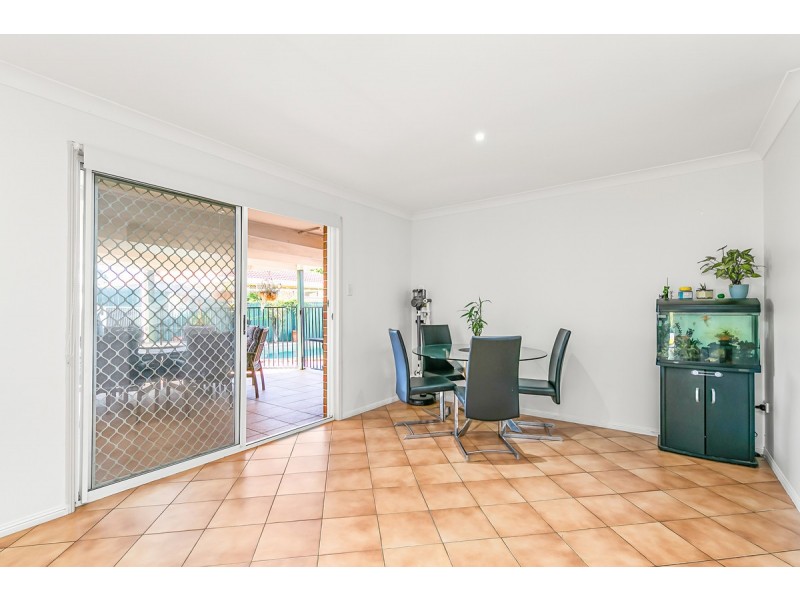 33 Seagull Street, Victoria Point QLD 4165