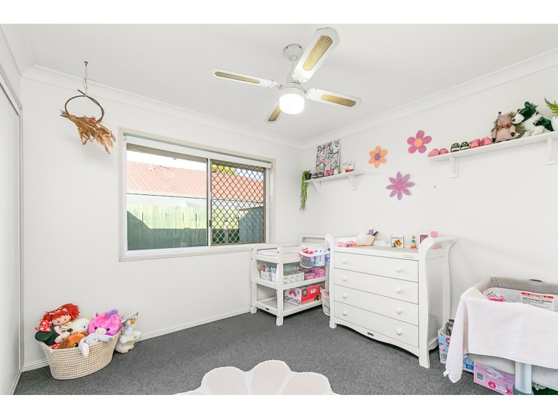 33 Seagull Street, Victoria Point QLD 4165