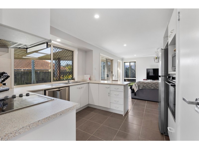 12 Greenwich Court, Alexandra Hills QLD 4161