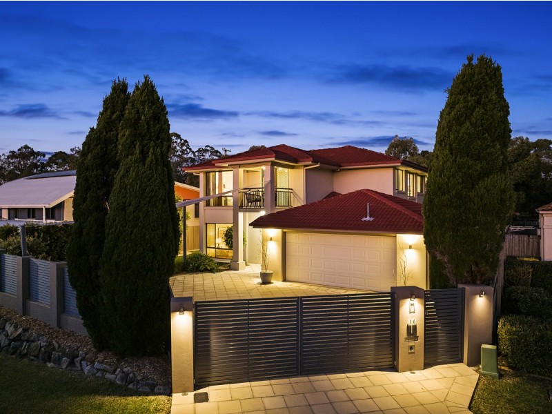 16 Vaucluse Place, Mansfield QLD 4122