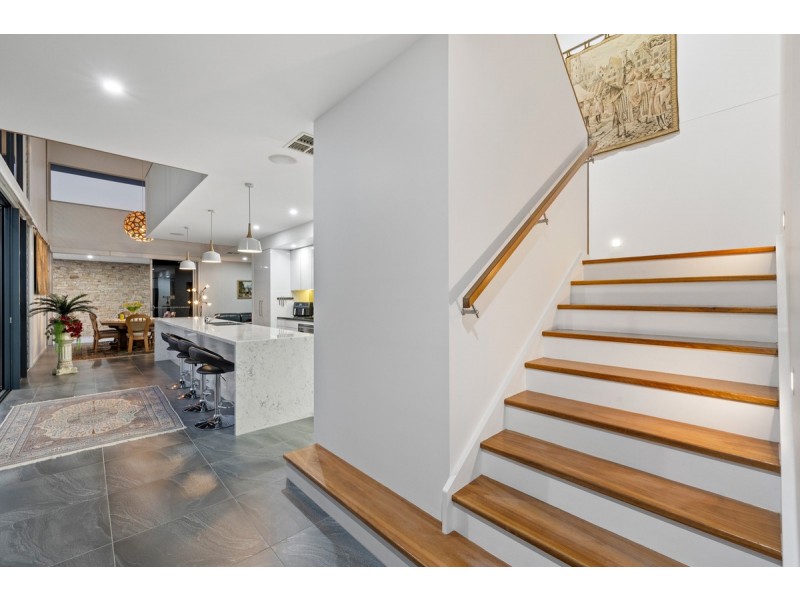 15 Nadine Crescent, Thornlands QLD 4164