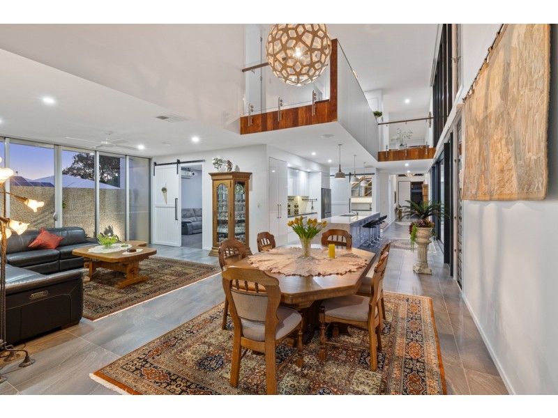 15 Nadine Crescent, Thornlands QLD 4164