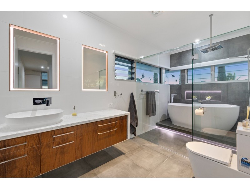 15 Nadine Crescent, Thornlands QLD 4164