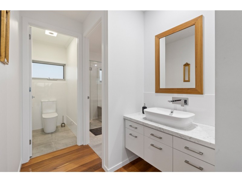 15 Nadine Crescent, Thornlands QLD 4164