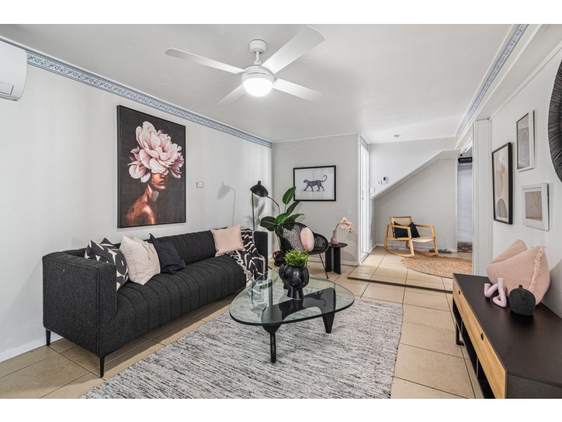 8 Endeavour Street, Capalaba QLD 4157