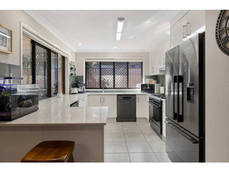 9 Bell View Street, Victoria Point QLD 4165