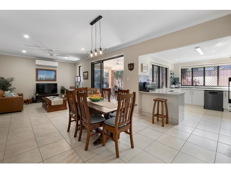 9 Bell View Street, Victoria Point QLD 4165