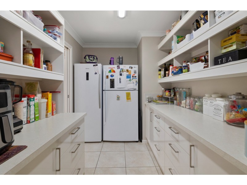 9 Bell View Street, Victoria Point QLD 4165