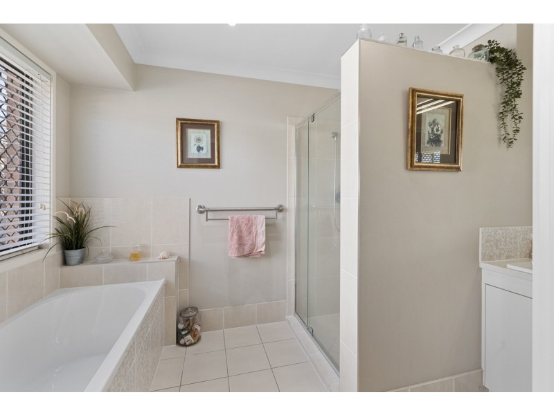 9 Bell View Street, Victoria Point QLD 4165