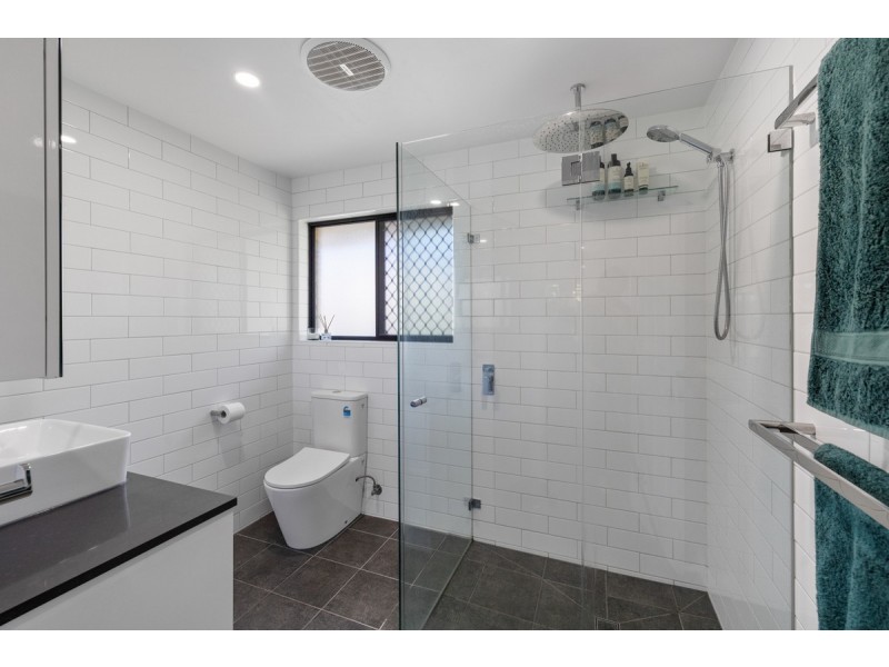 1 Golfgreen Terrace, Meadowbrook QLD 4131