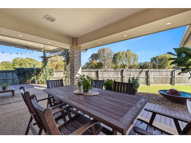 1 Golfgreen Terrace, Meadowbrook QLD 4131