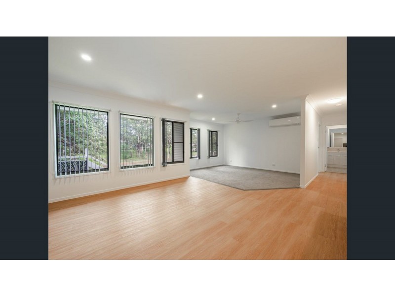 17 Mountain View Crescent, Russell Island QLD 4184