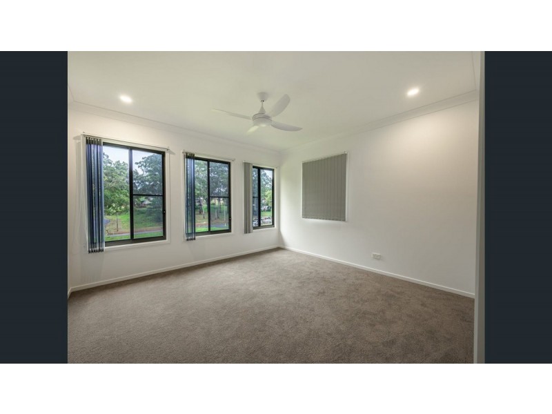 17 Mountain View Crescent, Russell Island QLD 4184