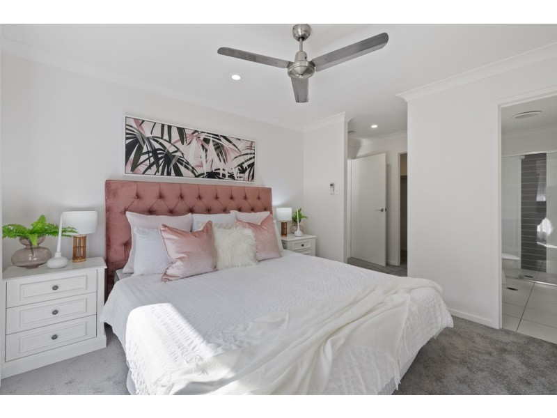 10 Meander Court, Ormeau Hills QLD 4208