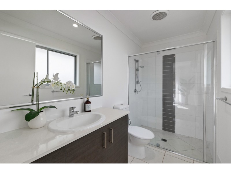 10 Meander Court, Ormeau Hills QLD 4208