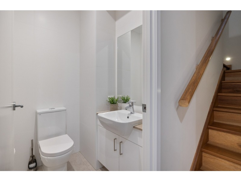4/100-106 Sturgeon Street, Ormiston QLD 4160