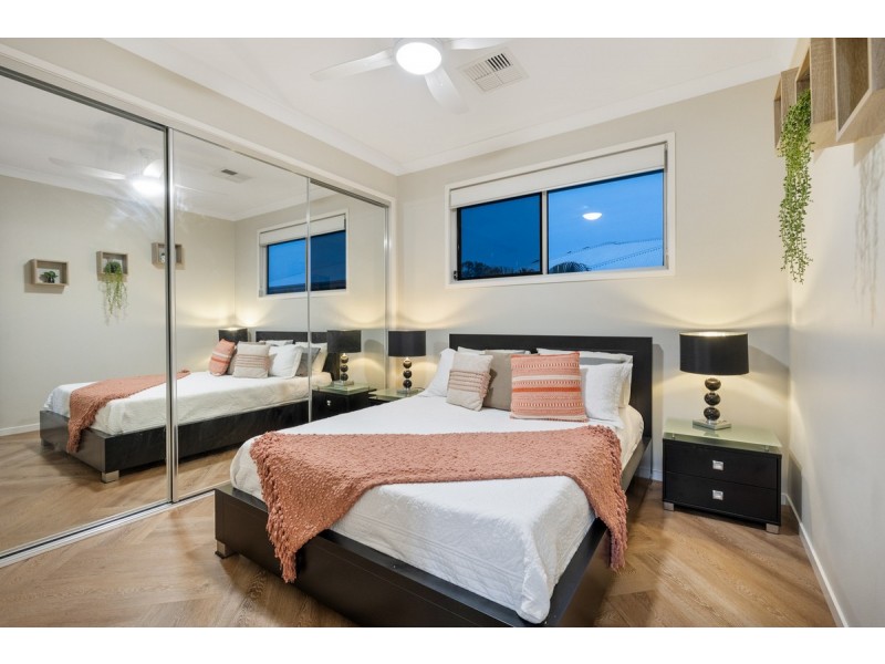 4/100-106 Sturgeon Street, Ormiston QLD 4160