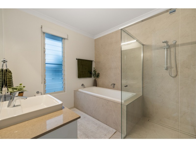 4/100-106 Sturgeon Street, Ormiston QLD 4160