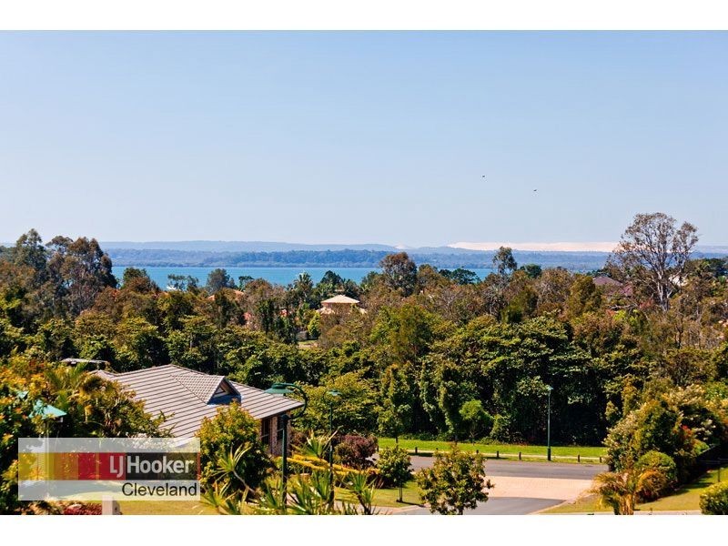 10 Lowe Circuit, Redland Bay QLD 4165