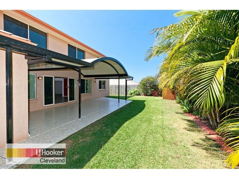 10 Lowe Circuit, Redland Bay QLD 4165