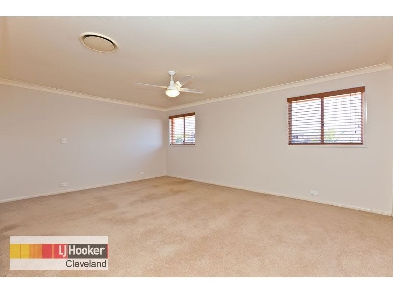 10 Lowe Circuit, Redland Bay QLD 4165