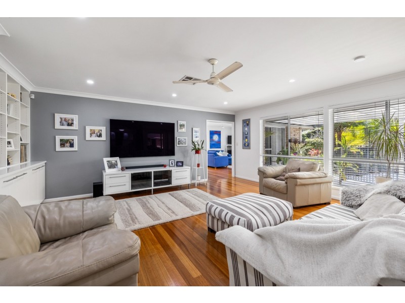 1 Bluebird Court, Thornlands QLD 4164