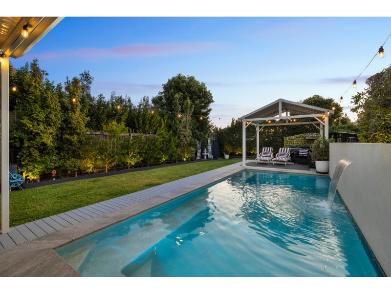 56A Gordon Street, Ormiston QLD 4160