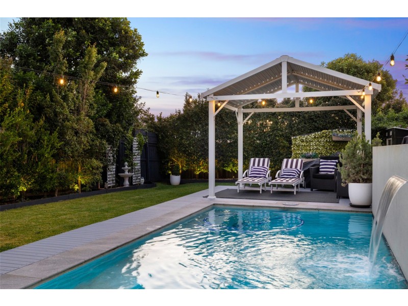 56A Gordon Street, Ormiston QLD 4160