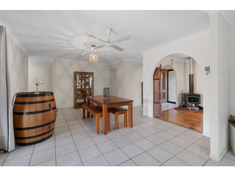 81 Salisbury Street, Redland Bay QLD 4165
