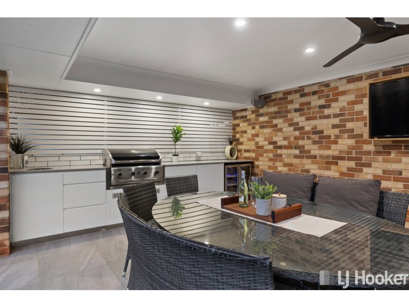 7 Dory Close, Redland Bay QLD 4165