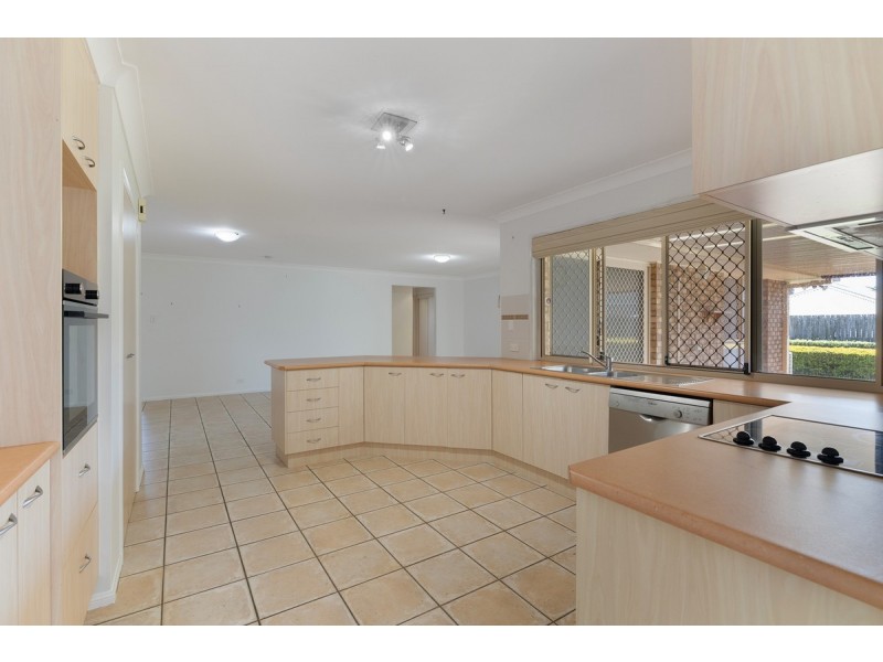 10 Seaholly Crescent, Victoria Point QLD 4165