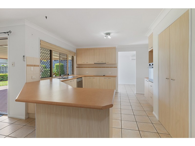 10 Seaholly Crescent, Victoria Point QLD 4165