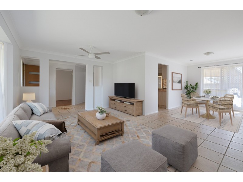 10 Seaholly Crescent, Victoria Point QLD 4165