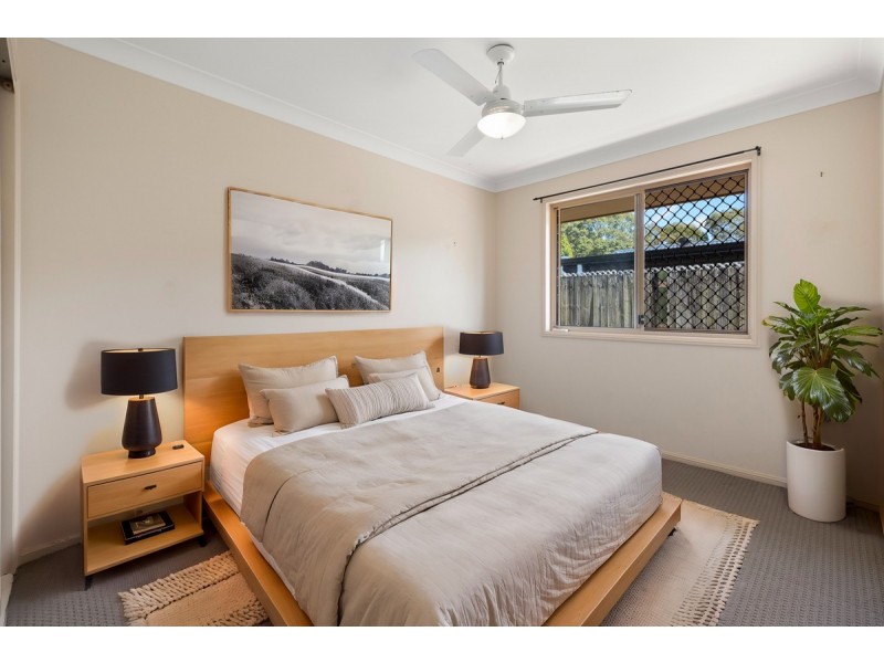 10 Seaholly Crescent, Victoria Point QLD 4165