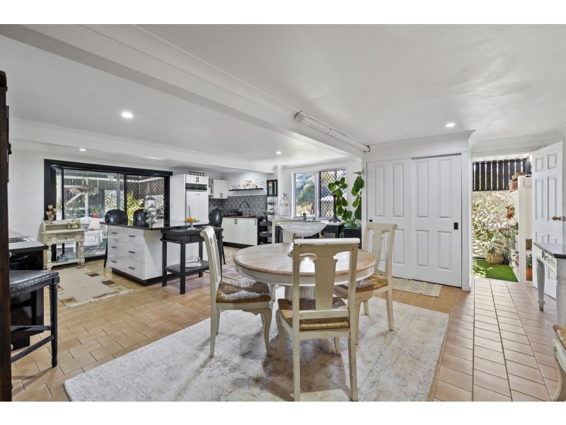 31 Brisbane Valley Highway, Blacksoil QLD 4306