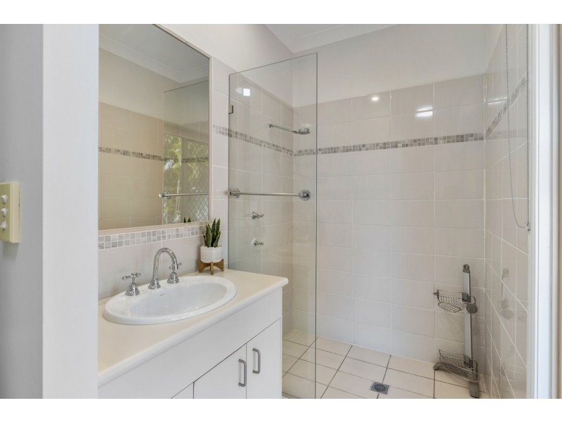 35 Flamingo Crescent, Thornlands QLD 4164