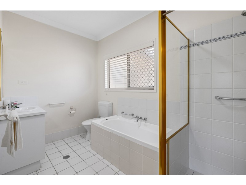35 Flamingo Crescent, Thornlands QLD 4164