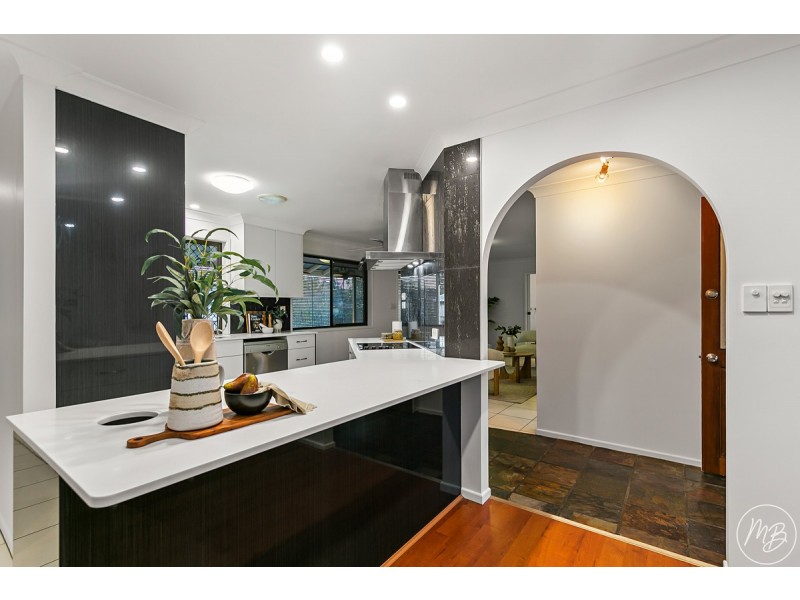 48 Bayford Street, Birkdale QLD 4159