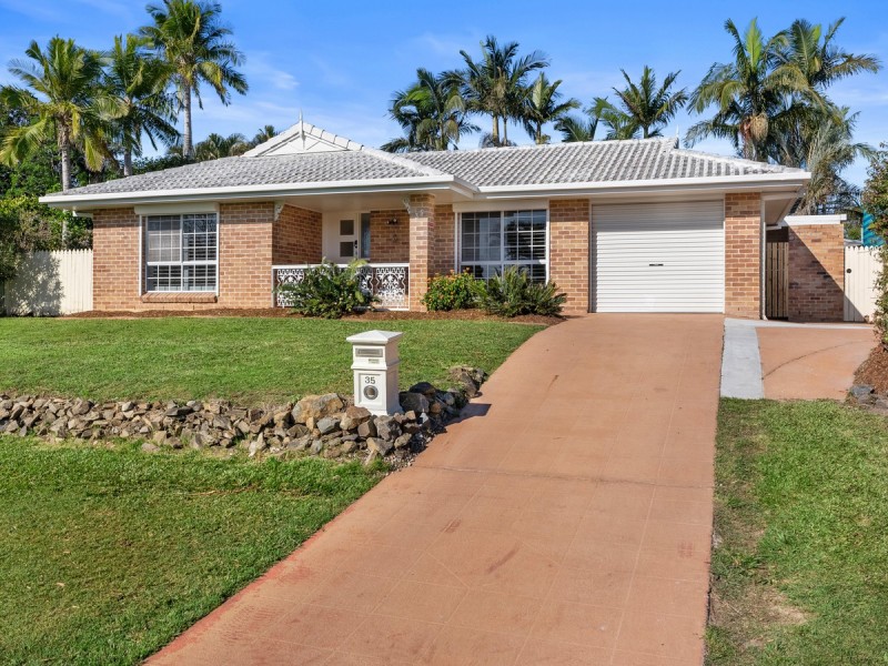 35 Gardenia Drive, Birkdale QLD 4159