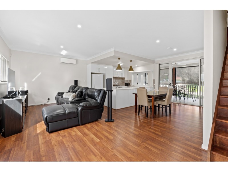 4/18 Bainbridge Street, Ormiston QLD 4160