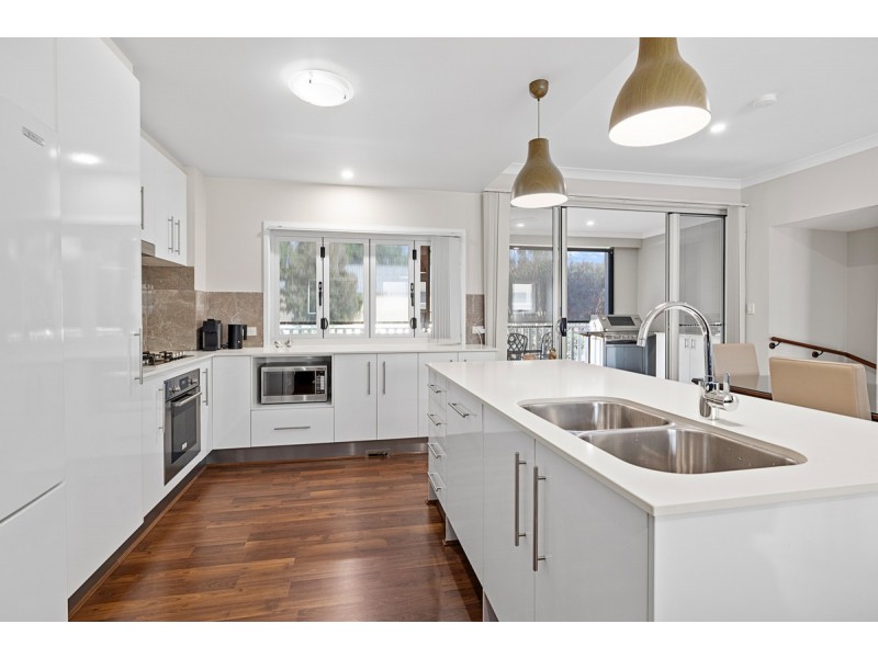 4/18 Bainbridge Street, Ormiston QLD 4160