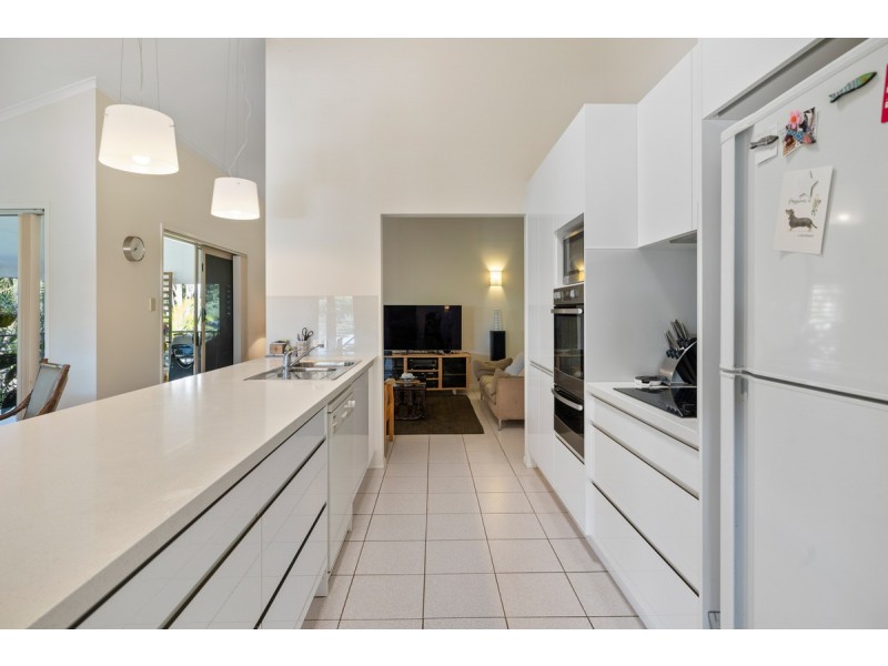 62 Beach Street, Cleveland QLD 4163