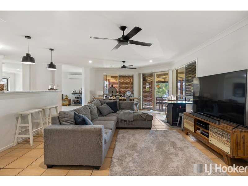 1 Themeda Court, Victoria Point QLD 4165