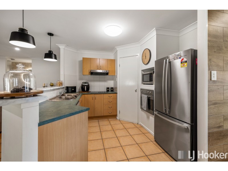 1 Themeda Court, Victoria Point QLD 4165