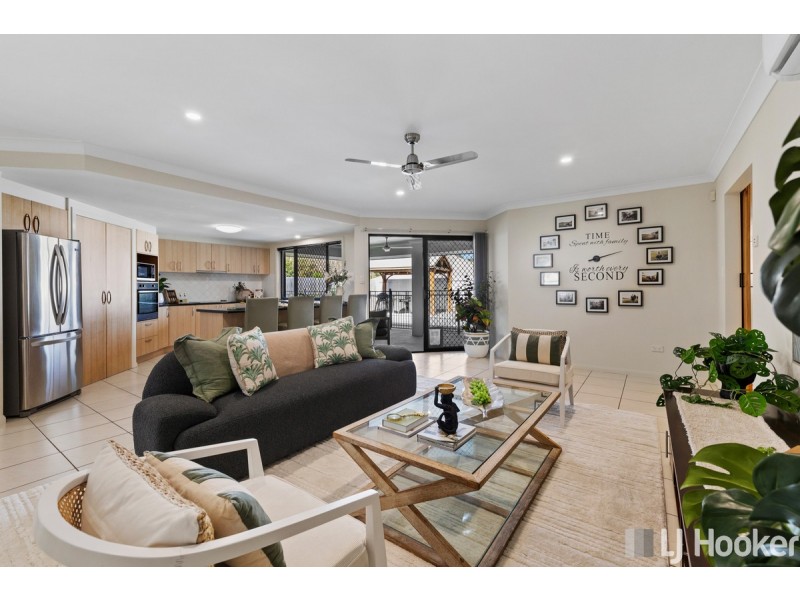 43 Attenborough Circuit, Redland Bay QLD 4165